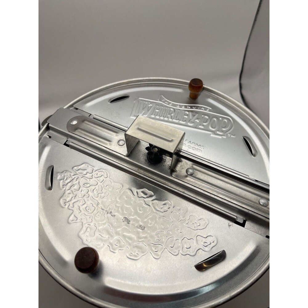 Whirley Pop Stovetop Popcorn Maker Aluminum Hand Crank Works Great
